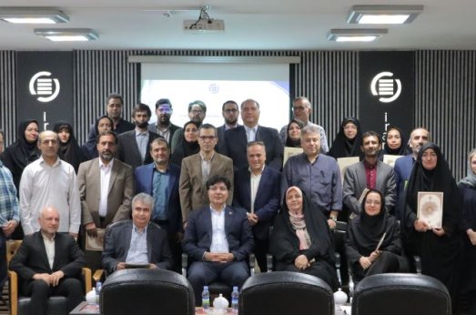 تقدیر از نمایندگان برگزیده دانشگاه‌ها، ‌پژوهشگاه‌ها و مراکز آموزش عالی در سامانه‌ها و پایگاه‌های اطلاعاتی ایرانداک